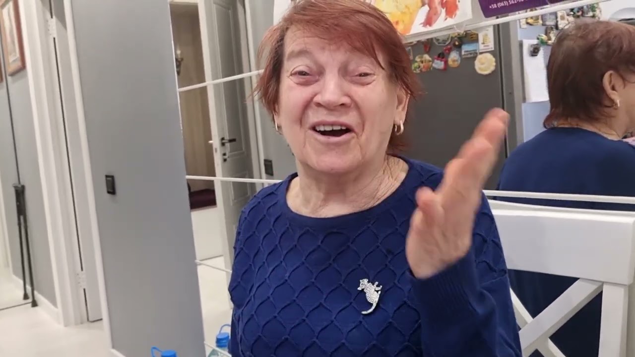 Купил маме продукты ноге пипец и у мамы поопухали