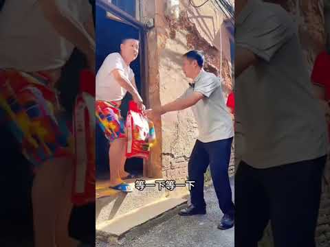 chưa biết ai nghèo đâu nha