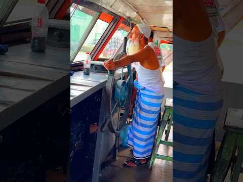 সারেং যেভাবে লঞ্চ চালায়