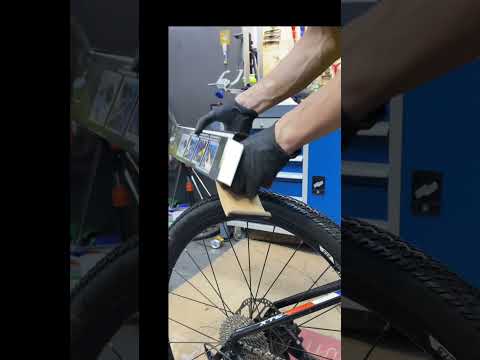 The coolest bike exhaust ever. #meoxedap  #cyclingtips #tipsandtricks #cyclinglife #cycling