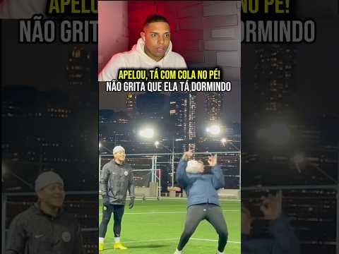 QUE DOMÍNIO ABSURDO!! 😱🔥 #futebol #torcida #gol #skills #ronaldinho #amigos #varzea #brasileirao