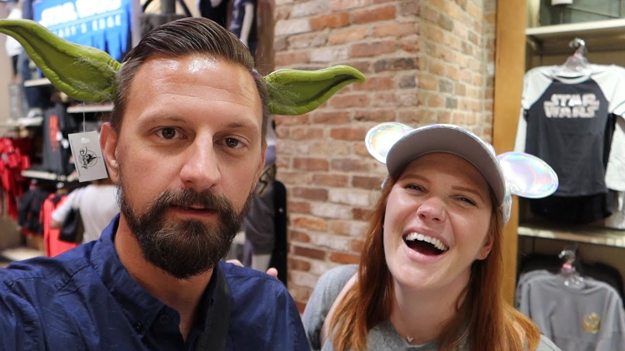 Our Perfect Disneyland Day! Rides, Food & Disney Babymoon Fun! The Tim Tracker