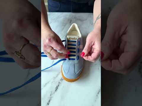 ✨ Fun shoe lace trick! #shoes #fashiontips