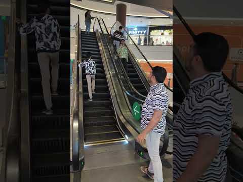 Crazy Husband On Escalator 😂😂 Wait for real end twist 😂 Tom🍓Jerry 😂 #comedy #couple #shorts