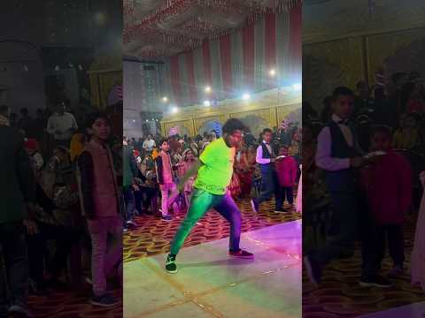 झकोरा मारे झूलनी सुपर भोजपुरी डांस #shorts #Pramod Premi Jhakora Mare jhulani ( #dancersunnyarya )