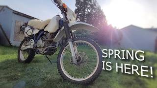 Getting my Suzuki DR350 Ready For the Riding Season with New Chain, Sprocket and Battery.