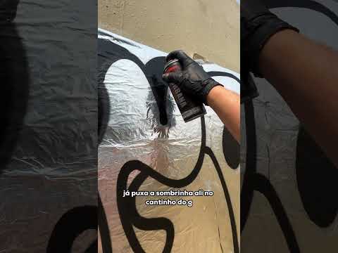 Graffiti com papel alumínio