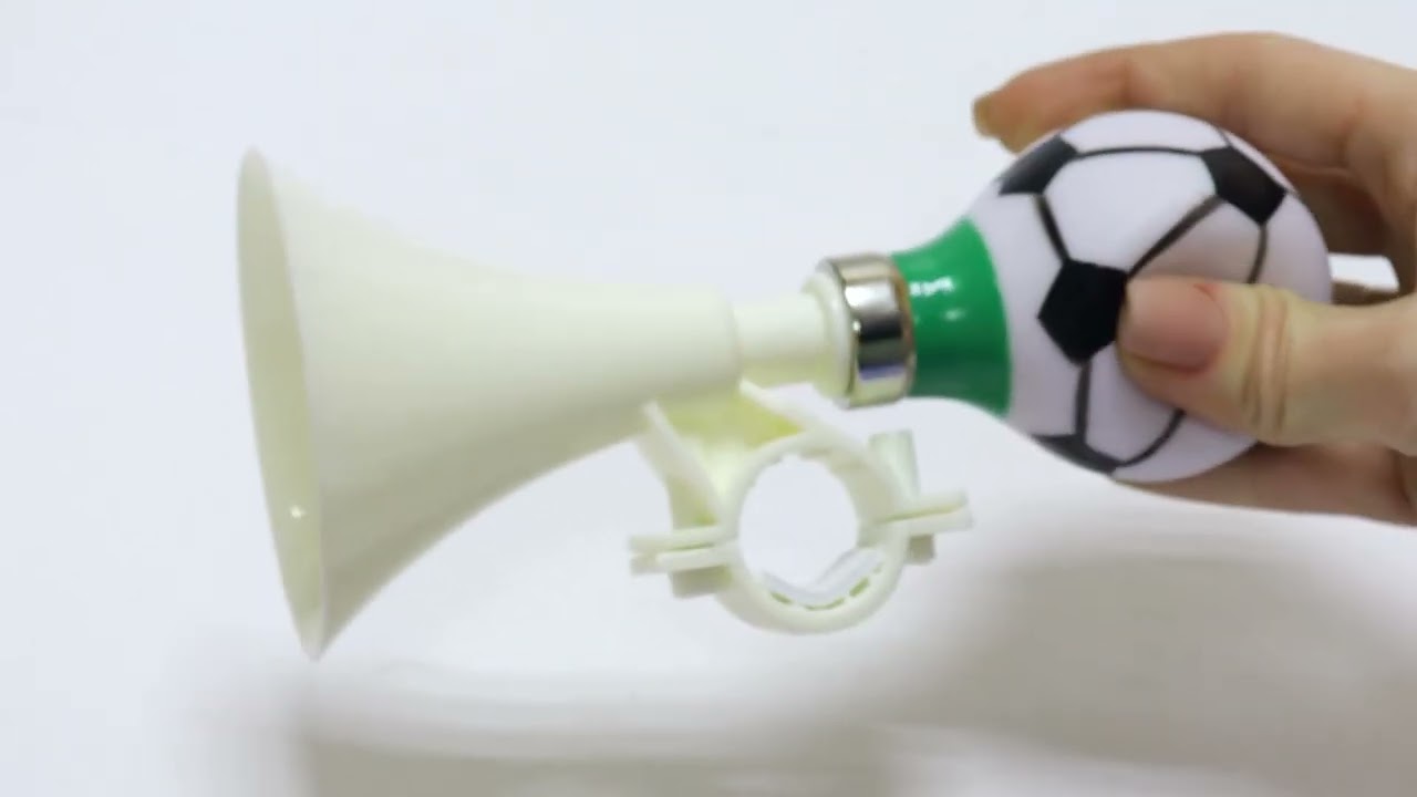 Клаксон Футбольный мяч на руль белый - видео