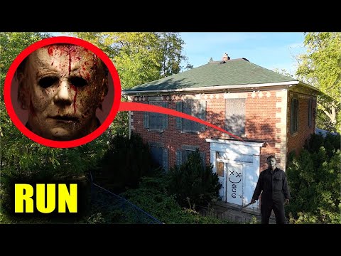 I CAUGHT BLOODY MICHAEL MYERS SNEAKING  INTO SOMEONE'S HOUSE!! (SCARY)