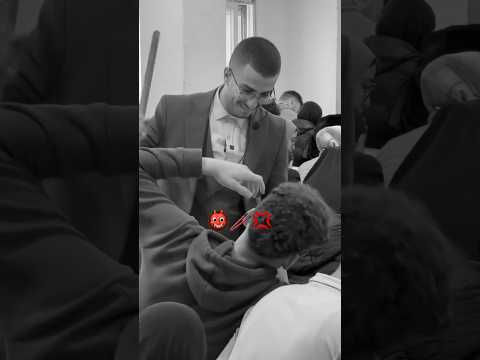 حاوزت تلميذ على كتابته الهيلوغرافية 😡😐