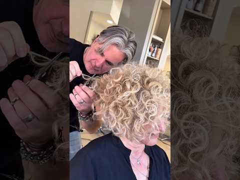 Mara è venuta da BERGAMO per il suo CAMBIO LOOK- capelli RICCI, personalità decisa COSA NE PENSATE