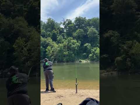 His reaction when Sky Changes!😱 #fishing