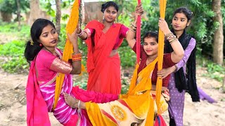 सावन में गांव की लड़की लोग मिलकर देखिए झूला झूलते टाइम कैसे कजरी गीत गाती हैं! || LAKSHAY COMEDY ||