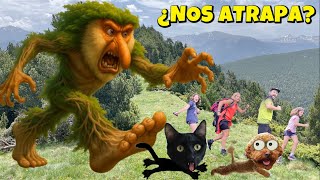 ¡24 HORAS ESCAPANDO de Br Br Patapim! 🏔😱 En la Montaña Brainrot con la Familia en la vida real