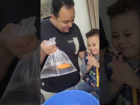 بابا جابلي سمكه ميته اضحك عليه😱🤣 #comedymovies #funny #funideas #entertainment #cutebaby #كيوت