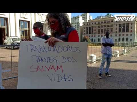 Protesto contra a flexibilização exige que prefeito 'abra o cofre' para salvar vidas