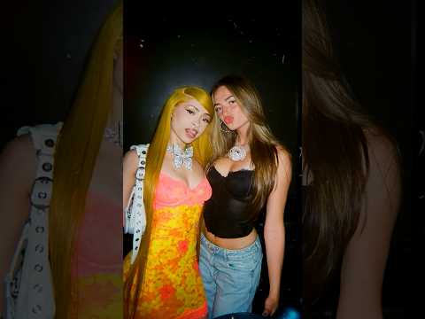 Giving Ice Spice a disposable camera #lifeonfilm  #disposablecamera