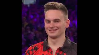This duel is pure entertainment🎯🔥 #darts #dartsfans #dartsport #dartsfamily #dartscommunity #dart