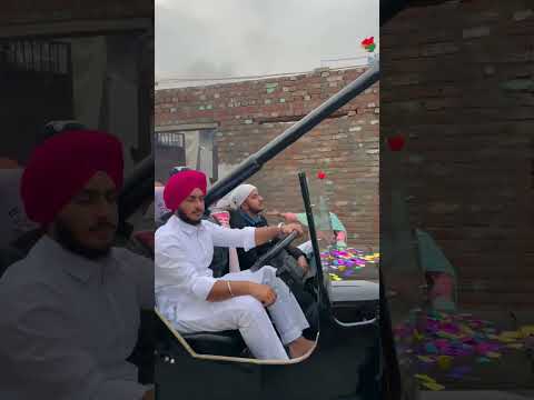 इस तरह की जीप बनवाने के लिए संपर्क करें 8059675236