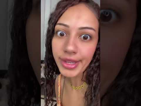 A Enid vai tomar banho