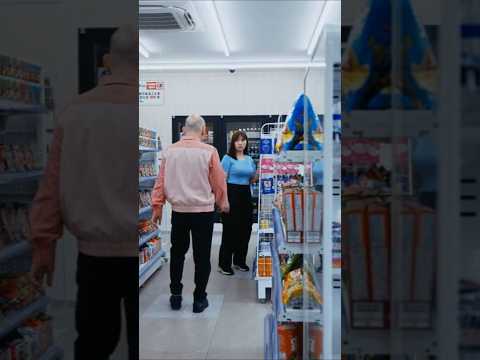 【ナンパ】コンビニ店員のフリをして女子大生をナンパした結果... #shorts