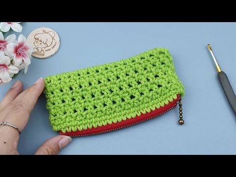 So Easy Crochet Purse with Zipper | Crochet Gift Ideas | ViVi Berry DIY