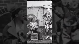 Payasos de circo  #circus #circo #payasos #clown #clowns #cirgue #old