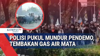 Bentrok Pecah di Depan DPR! Pendemo Tembakkan Kembang Api, Polisi Pukul Mundur Dengan Gas Air Mata