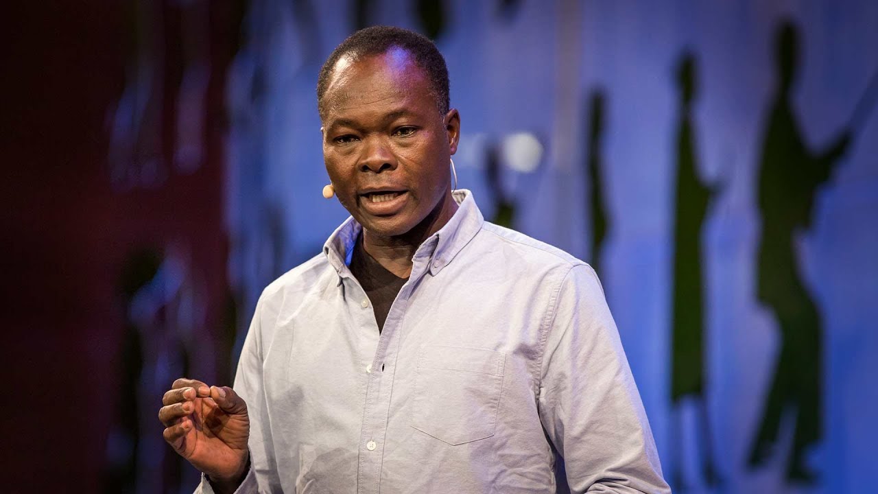 Francis Kéré: “How to build with clay – and community” – TED Talk