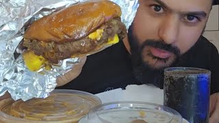 اكل المطاعم بركر عملاق ريزو مدخن اجنحة دجاج بالصوص الحار food Rizo beef burger spicy chicken wings