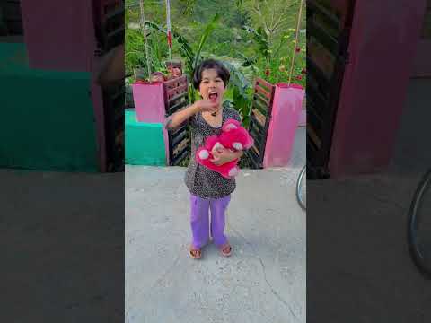 Didi mujhe bacha lo 😮🥰 #shorts #bgkimasti