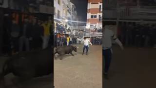 😱 Le hace al TORO lo que QUIERE! Brutal!