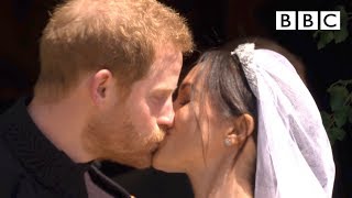 First kiss, epic carriage ride! | Prince Harry and Meghan Markle - The Royal Wedding - BBC