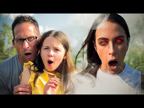 MY MOM TURNED INTO A DEMON! HOW MOM BECAME A MONSTER