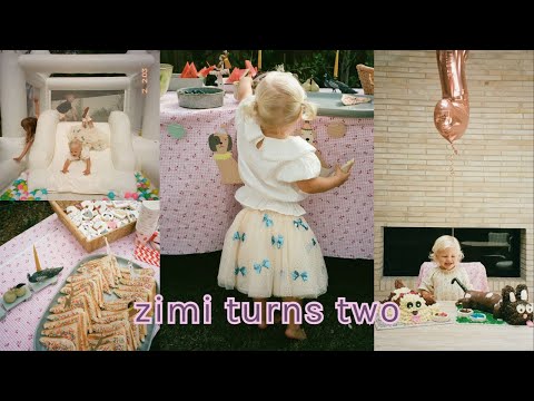 zimi turns two + first bake off 🎂🎀💄🐶💜