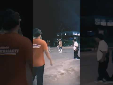 "PUNGLI"Kalau minta uang di jalan jangan maksa!