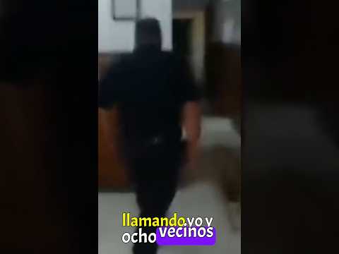 😡Mujer DOMA a policías que no hacían nada y ella RECLAMA que fueron a robar a su negocio