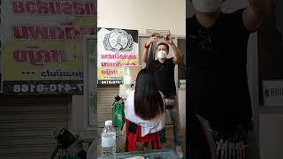 Potong rambut panjang tebal dan lurus