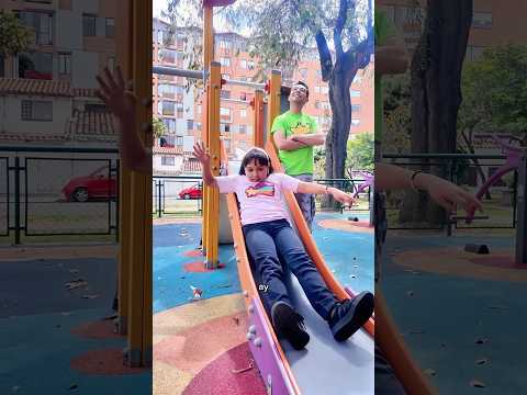 Cami y Tomy Botan la Comida por Estar Jugando ๐ฆ