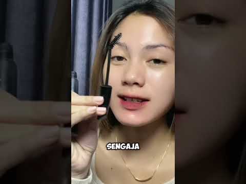 KAYAK PAKE BULU MATA PALSU CUY