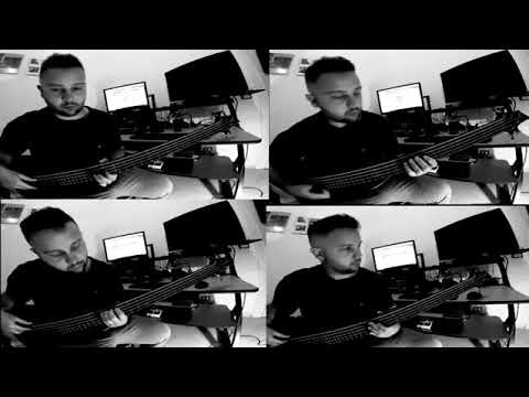 Andrea.Bax.bassplayer