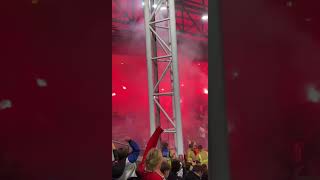 This would never happen in England! Lech Poznań lit up Crystal Palace’s stadium! 🔥