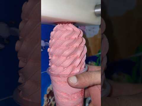 Simple strawberry cup ice cream with #punjabisong #foryou #viralvideo #streetfood #food
