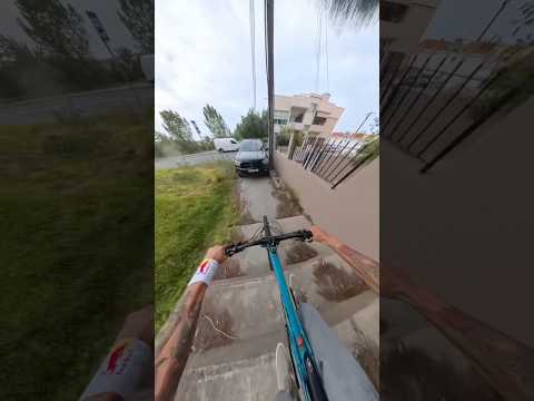 Görev başarılı mı başarısız mı? 😩 kafa kameram 📸 Insta360 X4 #bisiklet #downhill #mtb