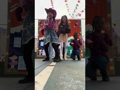 Levando minha turma pro arraia #escola #professora #saladeaula #professores #festajunina
