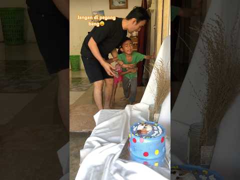 Kue ke sukaanku #funny #tipeketawa #comedy #musiklucu #lucu #ngakak