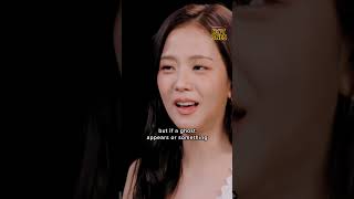 JISOO is NEVER scared 😨🫣