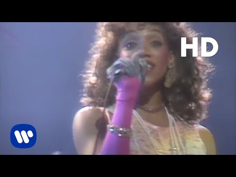 Sister Sledge - Dancing on the Jagged Edge