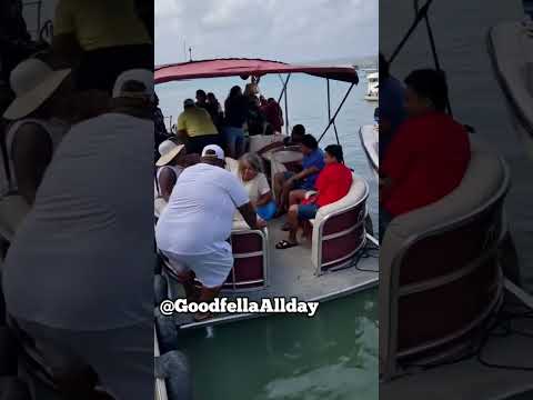 Big stepper got wet 🦶🏽💦🚤 #fyp #boat #funny #shorts #viralvideo