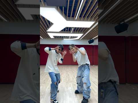 [#SHORTee] 특별의 별의 HARD🥟🧀 #HARDchallenge #샤이니 #SHINee #태민 #TAEMIN #HARD #현진 #Hyunjin #StrayKids